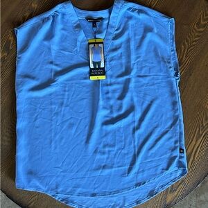 Banana Republic Women's Blue V-Neck Blouse